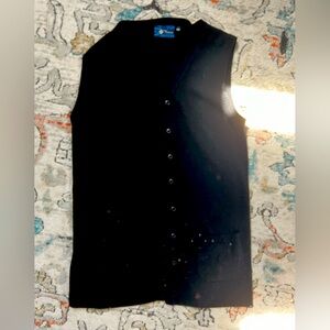 Via Passport Vintage Black Sleeveless Knit Cardigan